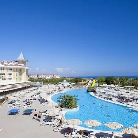 Star Resort Side