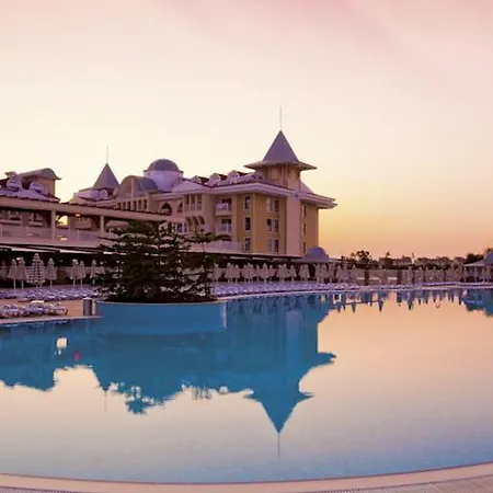 Resort Star Side